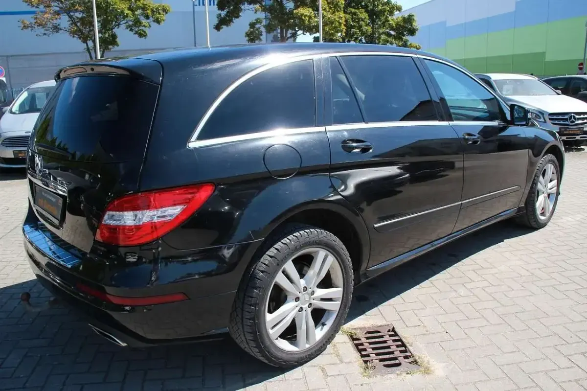 Gebraucht Mercedes R350 265 PS (194 kW) 2012 Schwarz Kombi