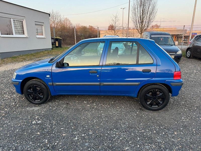 Gebraucht Peugeot 106 Style 60 PS (44 kW) 2002 Blau Kleinwagen
