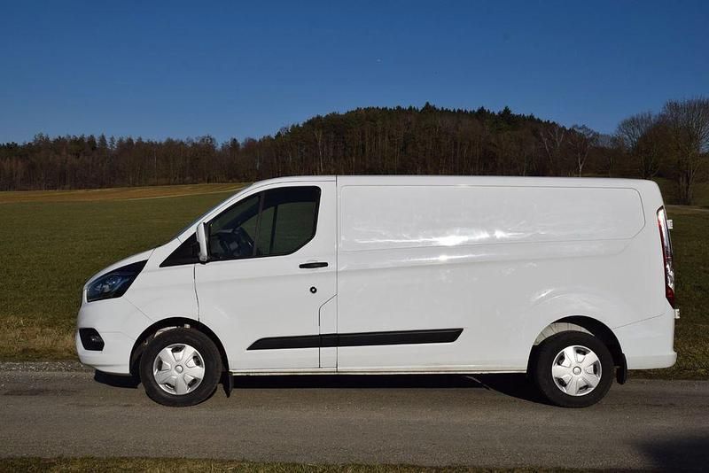 Gebraucht Ford Transit Custom Trend 131 PS (96 kW) 2021 Weiß Van / Kleinbus