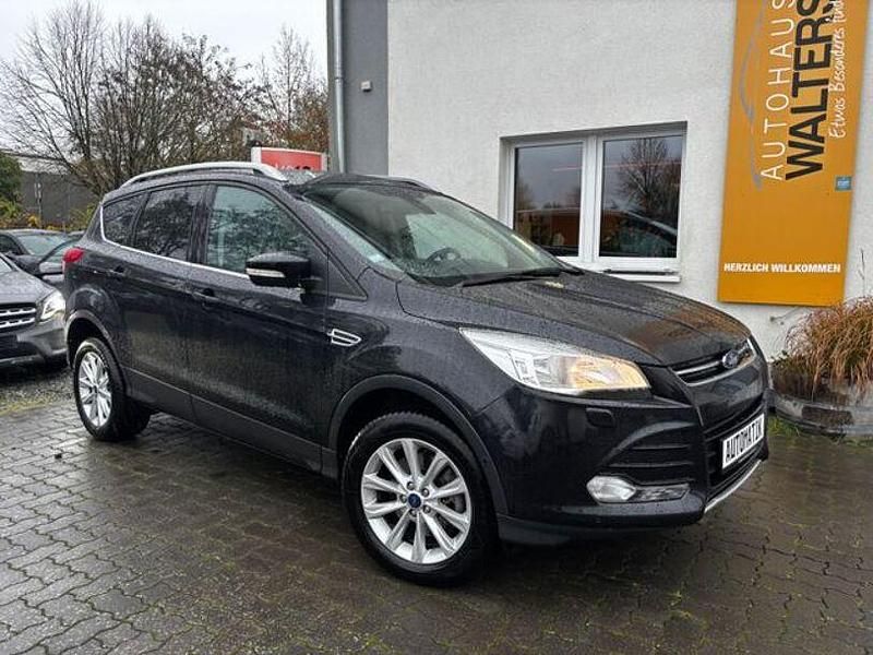 Gebraucht Ford Kuga Titanium 150 PS (110 kW) 2015 Schwarz SUV