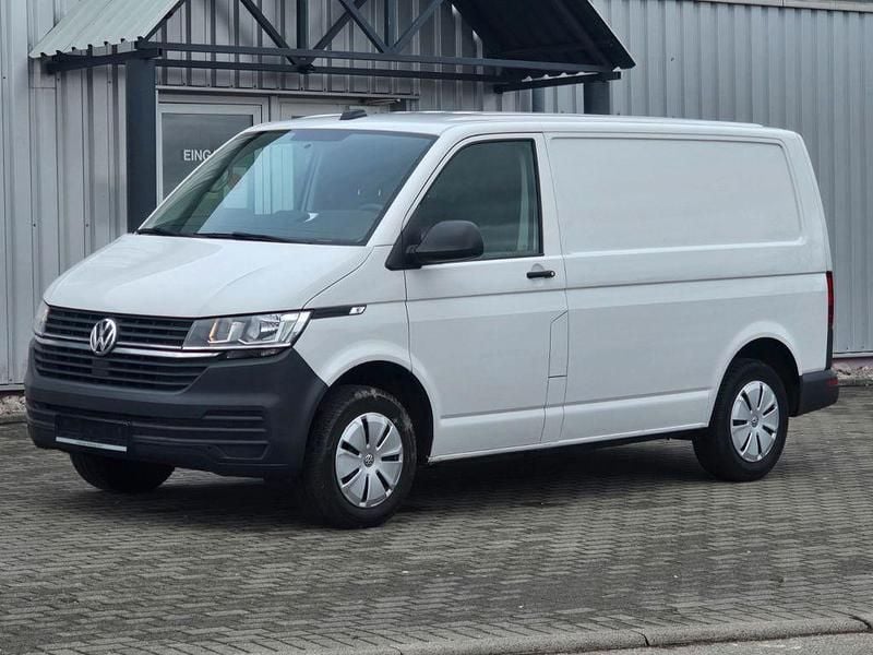 Gebraucht VW Transporter 110 PS (80 kW) 2022 Candyweiss Van