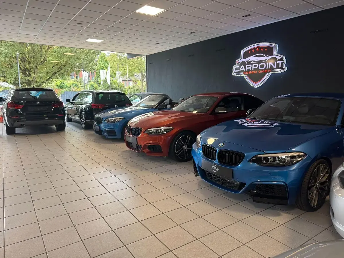 Gebraucht BMW 320 Sport Line 190 PS (139 kW) 2018 Schwarz Kombi