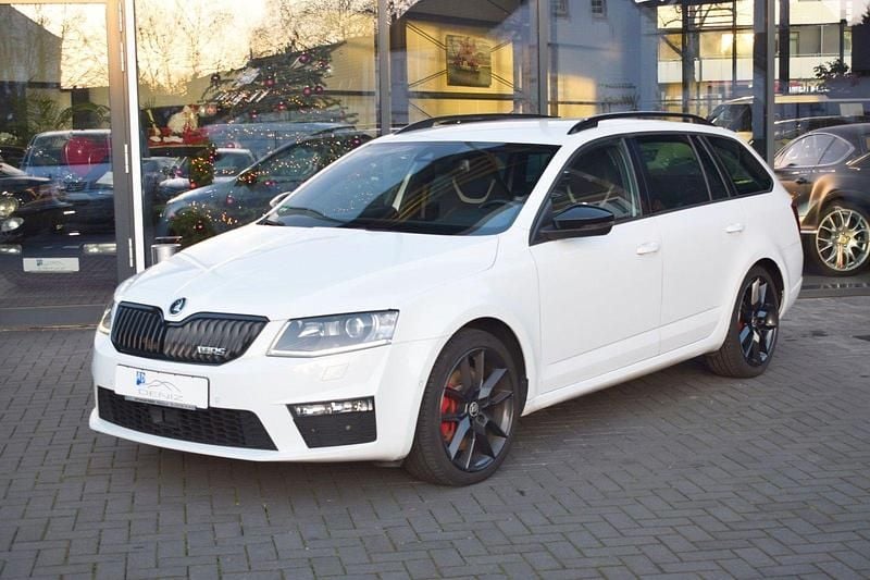 Gebraucht Skoda Octavia vRS 184 PS (135 kW) 2016 Weiß Kleinwagen