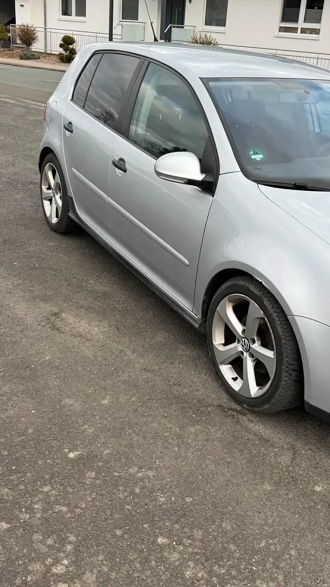 Gebraucht VW Golf IV 105 PS (77 kW) 2003 Silber Limousine