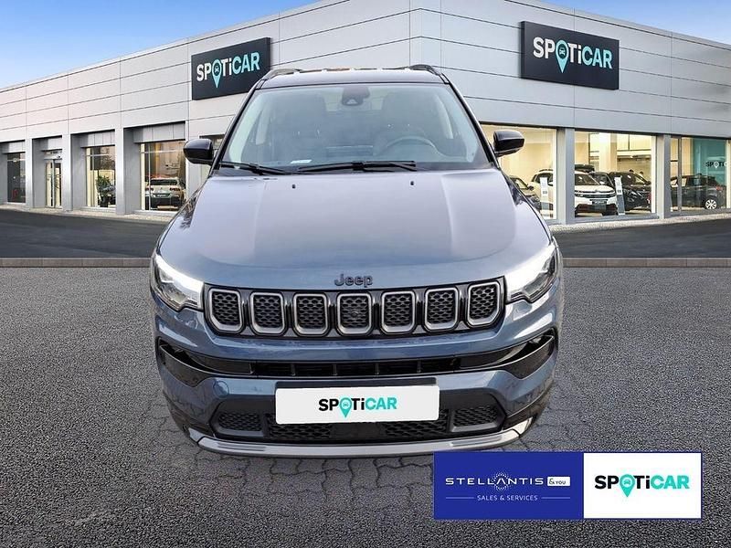 Second-hand Jeep Compass 131 CP (96 kW) 2023 Albastru SUV