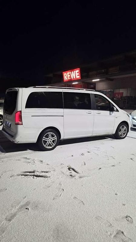 Gebraucht Mercedes V250 Avantgarde 190 PS (139 kW) 2017 Weiß Van / Kleinbus