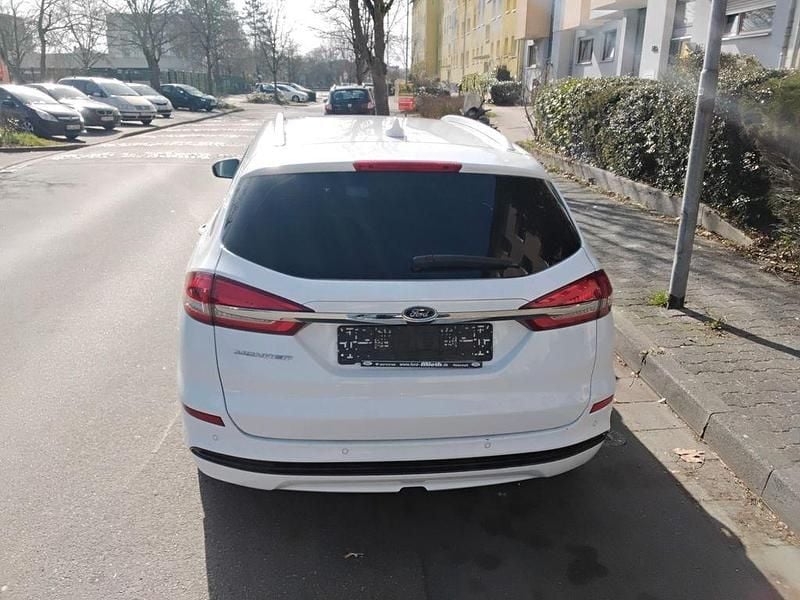 Gebraucht Ford Mondeo 150 PS (110 kW) 2022 Weiß Kombi