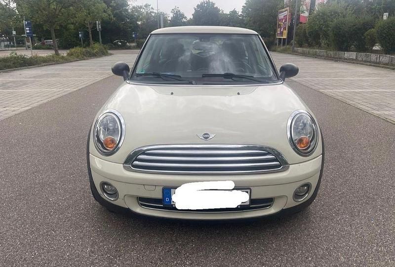 Weiß Gebraucht 2009 Mini ONE Kleinwagen | 5.870 € (Etwas zu teuer) - Bild 1/4