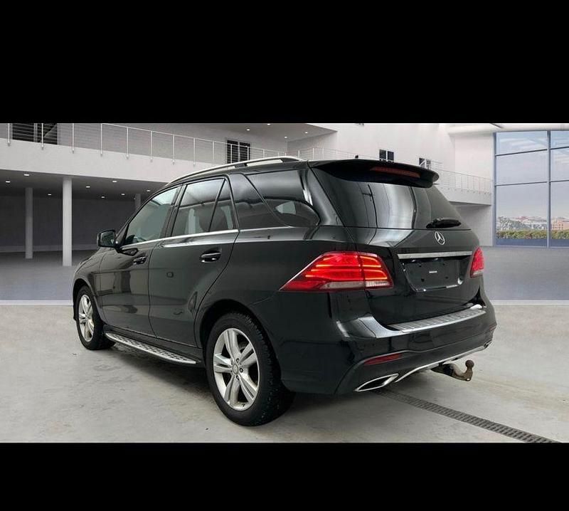 Gebraucht Mercedes GLE350 AMG 258 PS (189 kW) 2015 Schwarz SUV