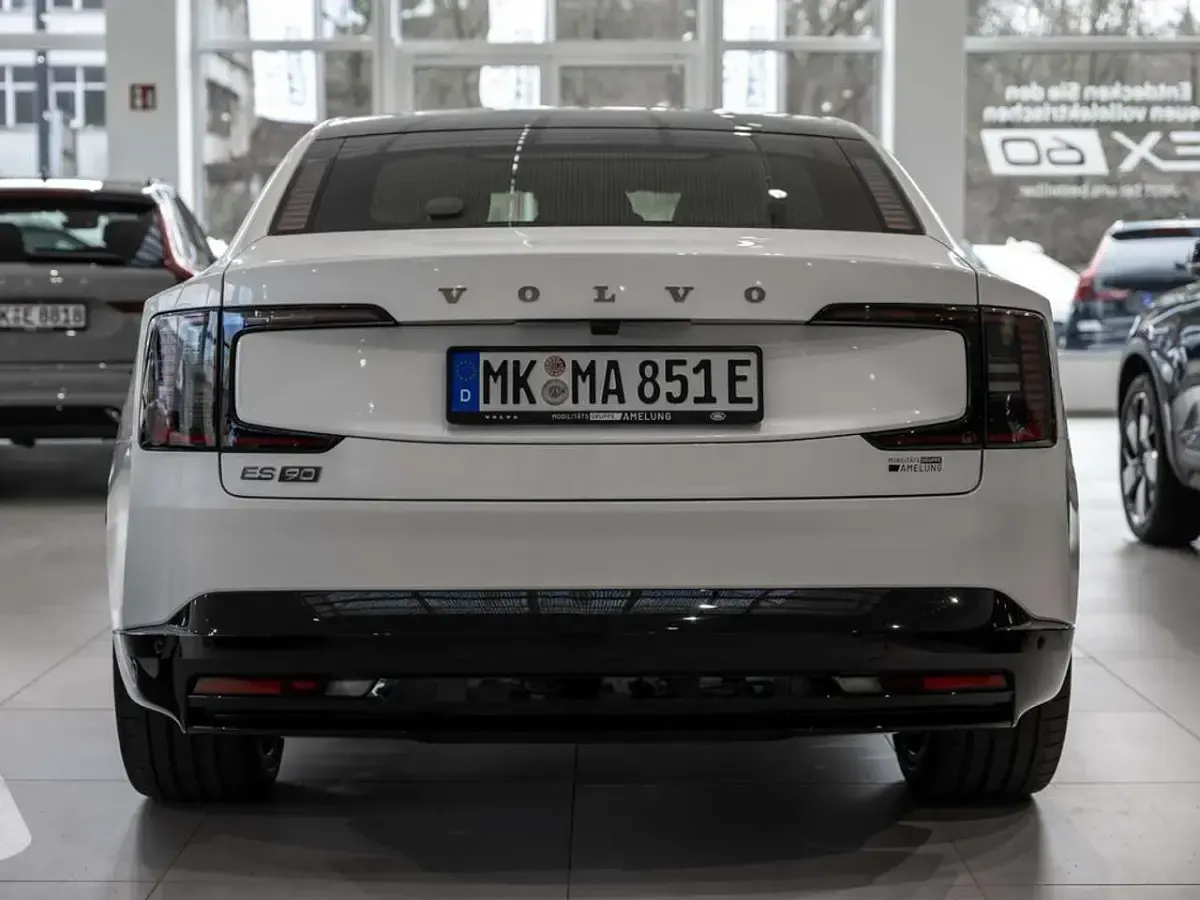 Gebraucht Volvo ES90 Ultra 244 kW (333 PS) 2026 Crystal weiss Limousine