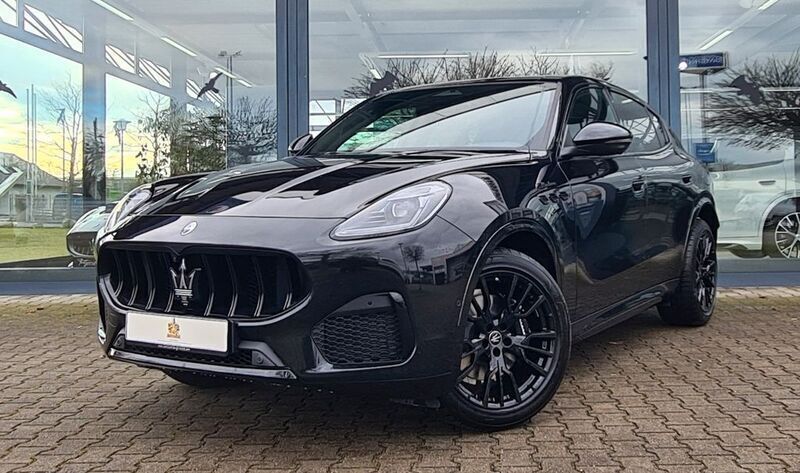 Nero tempesta Neu 2025 Maserati Grecale SUV | 115.315 € - Bild 1/4