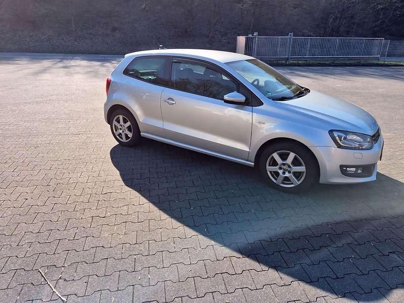 Gebraucht VW Polo Life 90 PS (66 kW) 2014 Grau Kleinwagen
