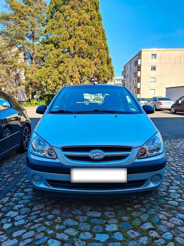 Gebraucht Hyundai Getz Edition+ 67 PS (49 kW) 2009 Silber Kleinwagen