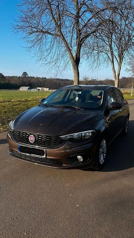 Gebraucht Fiat Tipo Lounge 95 PS (69 kW) 2020 Braun Limousine