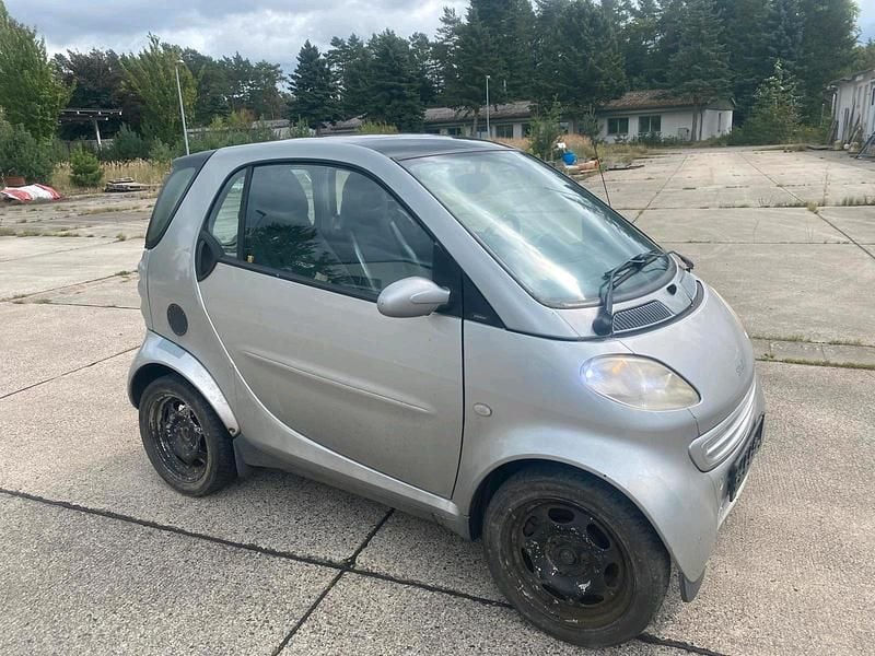 Silber Gebraucht 2002 Smart ForTwo Coupé Passion Coupé | 599 € (Superpreis) - Bild 1/4