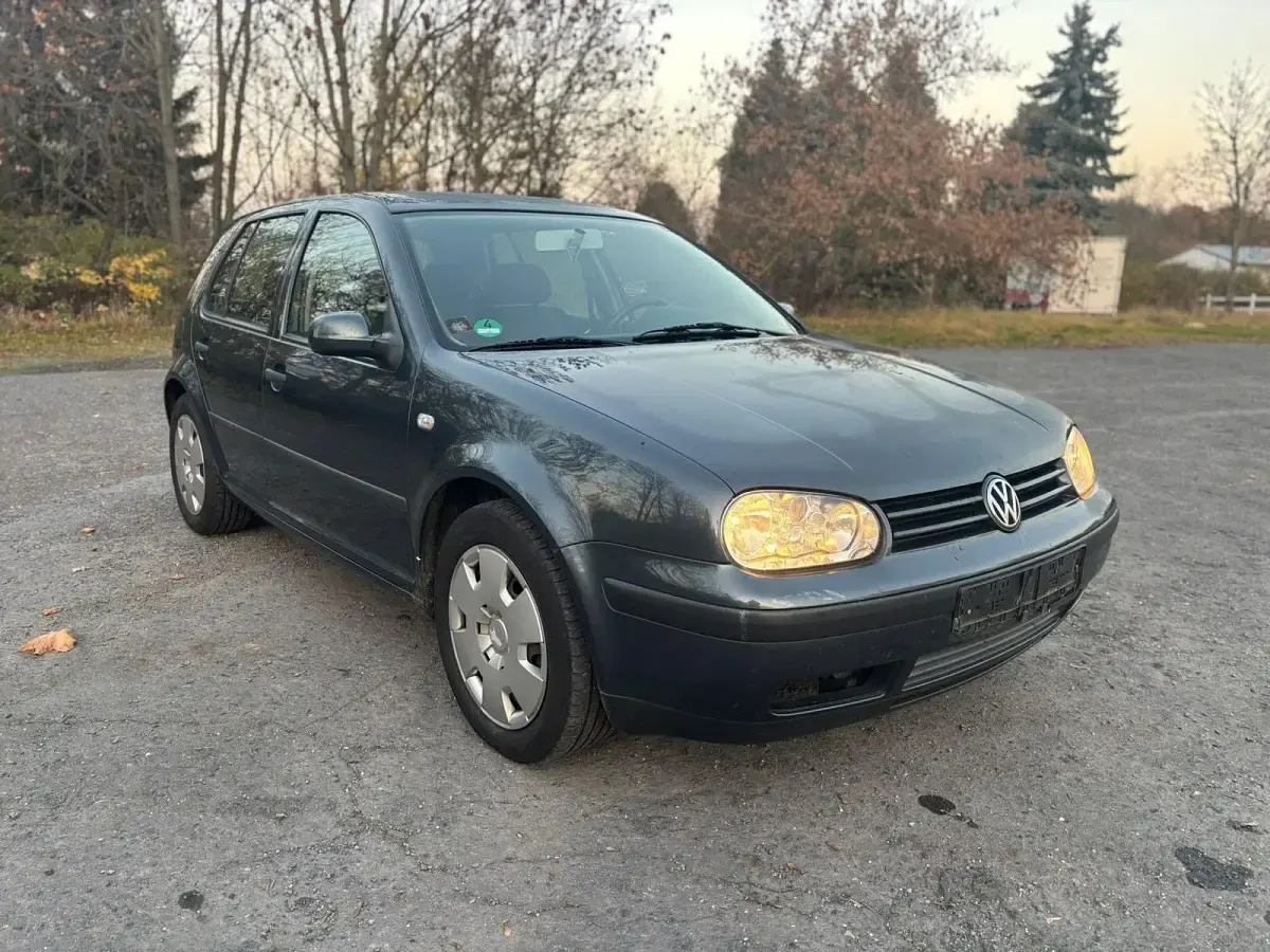 Gebraucht VW Golf IV 75 PS (55 kW) 2000 Grau Kleinwagen