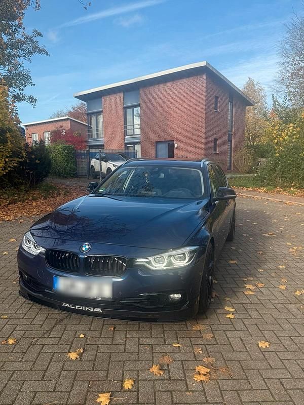 Blau Gebraucht 2016 BMW 320 Kombi | 15.999 € (Etwas zu teuer) - Bild 1/4