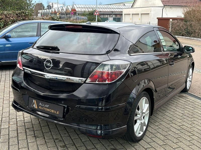 Gebraucht Opel Astra GTC OPC 115 PS (84 kW) 2008 Schwarz Kleinwagen