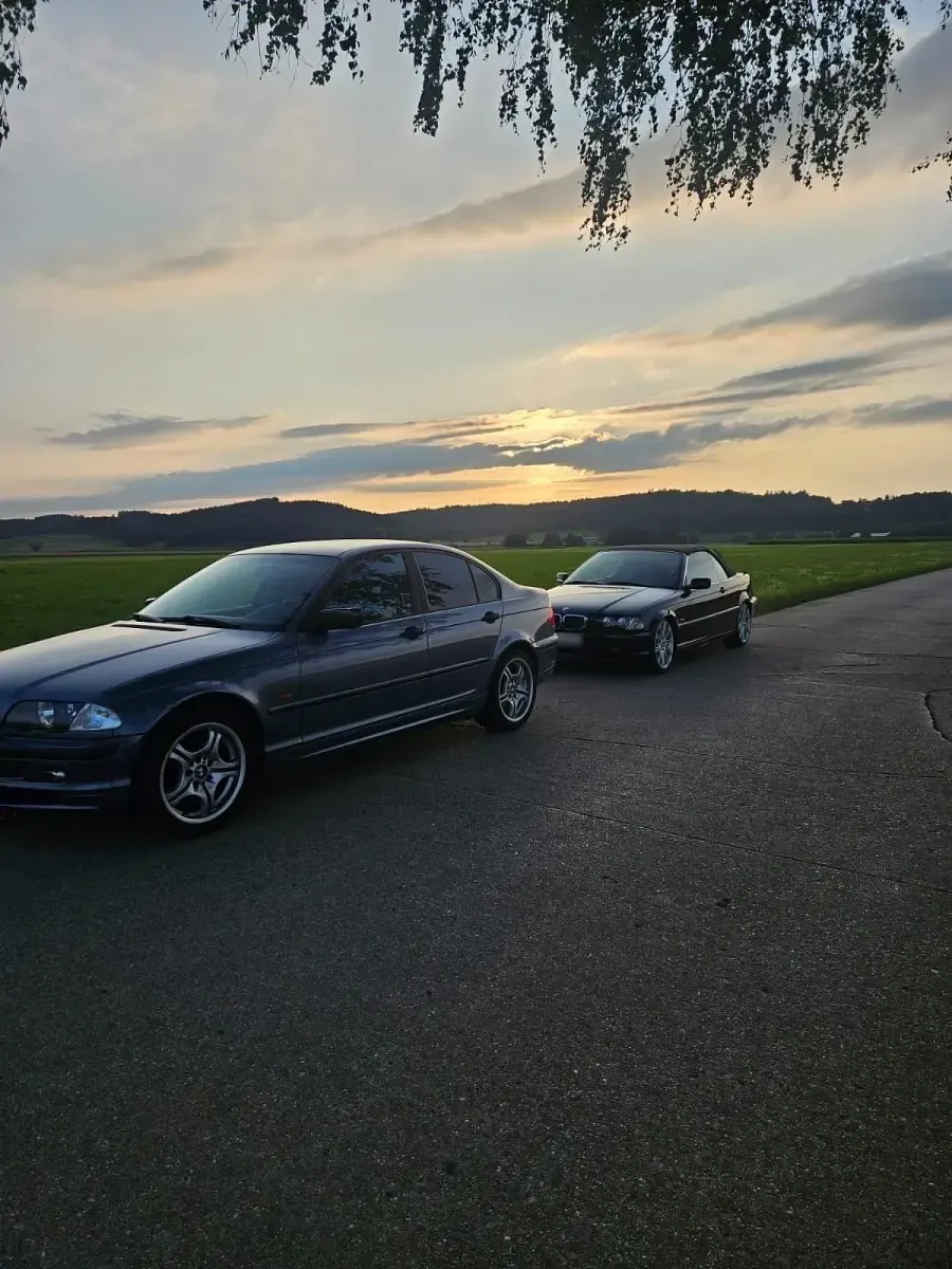 Gebraucht BMW 320 Cabriolet 170 PS (125 kW) 2001 Blau Cabrio