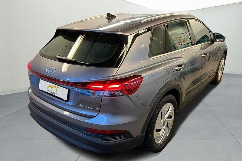 Gebraucht Audi Q4 e-tron Comfort 125 kW (170 PS) 2022 Taifungrau metallic SUV