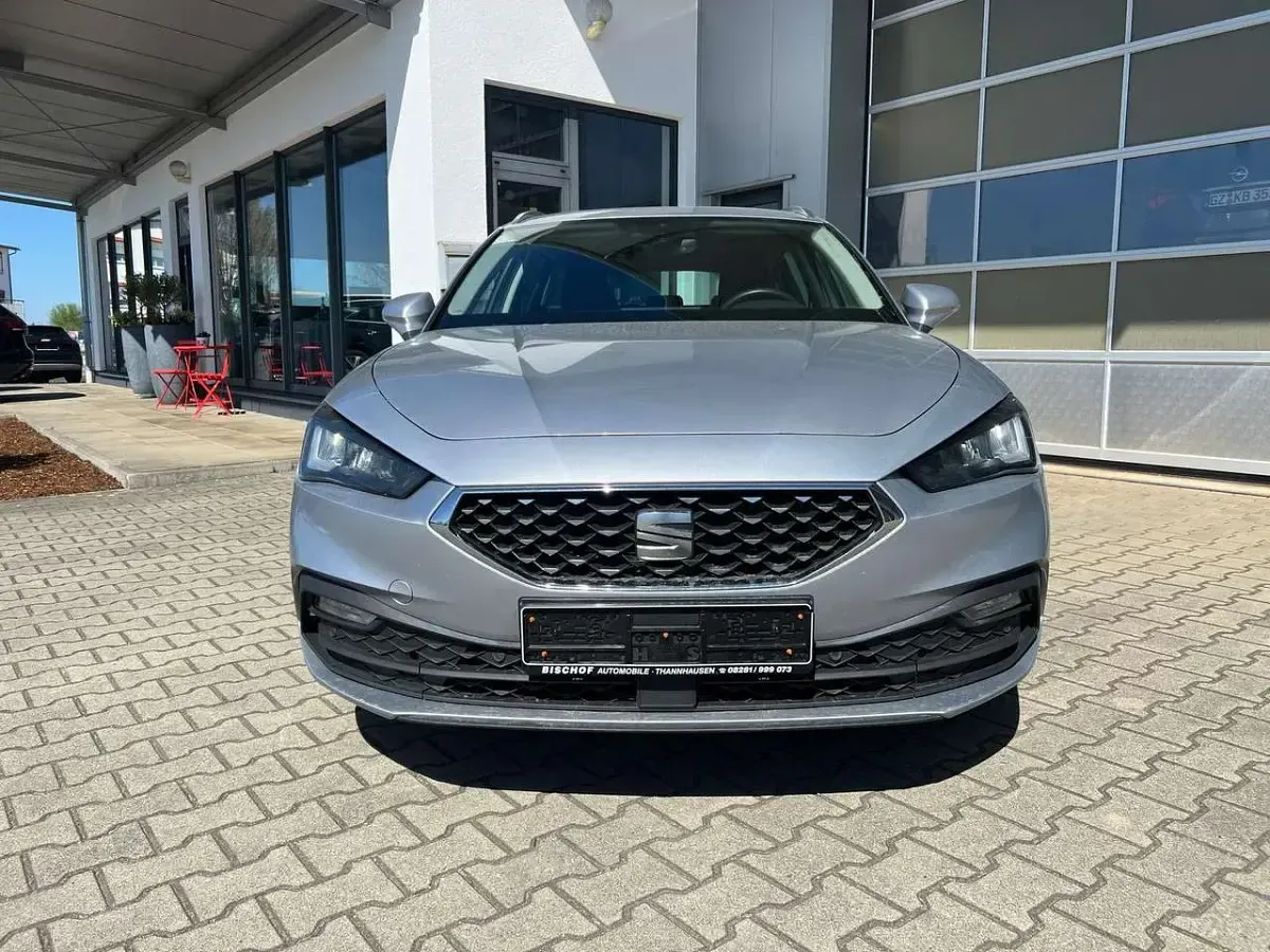 Gebraucht Seat Leon XCELLENCE 150 PS (110 kW) 2022 "urban" silber Kombi