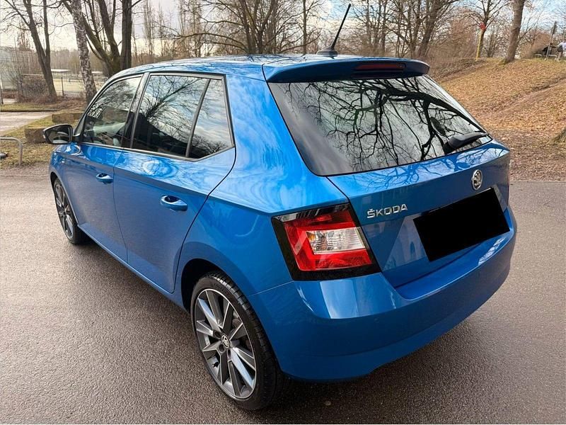 Gebraucht Skoda Fabia Drive 95 PS (69 kW) 2017 Blau Kleinwagen