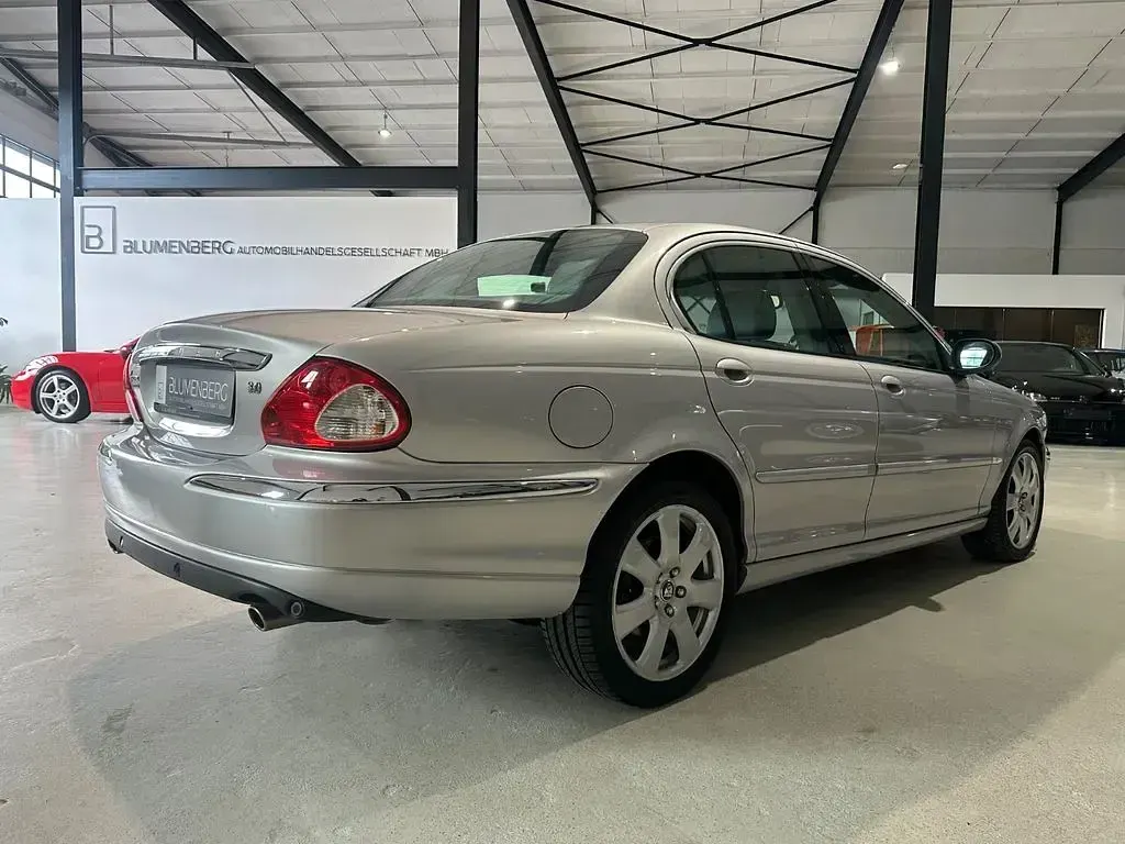 Gebraucht Jaguar X-type Executive 230 PS (169 kW) 2004 Silber Limousine