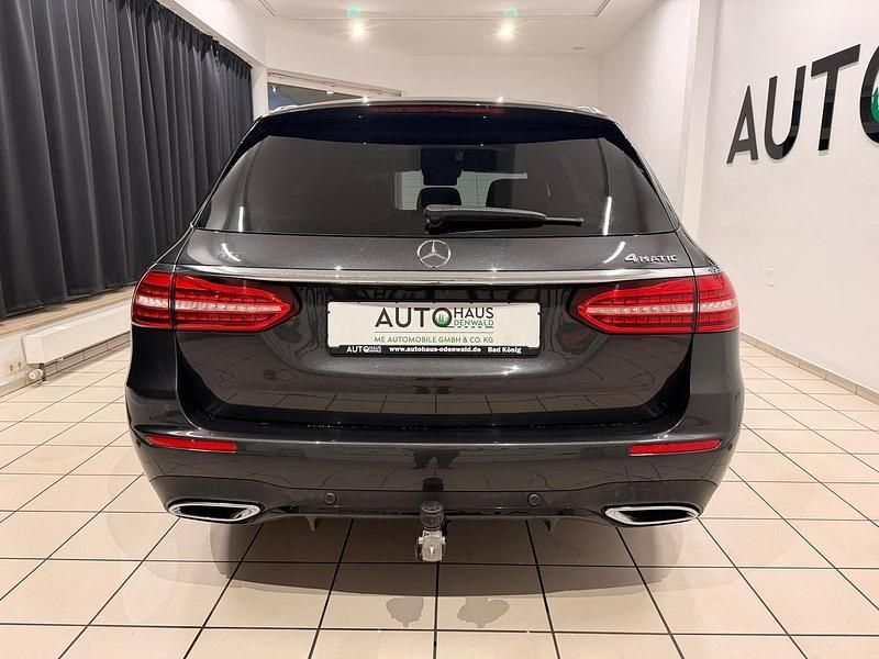 Gebraucht Mercedes E200 AMG line 197 PS (144 kW) 2023 Grau