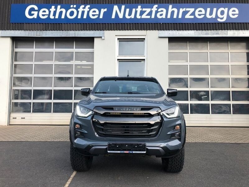 Gebraucht Isuzu D-Max 163 PS (119 kW) 2023 Islay gray Abholung