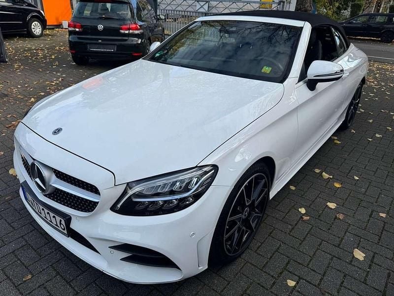 Polarweiss unilack Gebraucht 2019 Mercedes C200 AMG Cabrio | 30.830 € (Guter Preis) - Bild 1/4