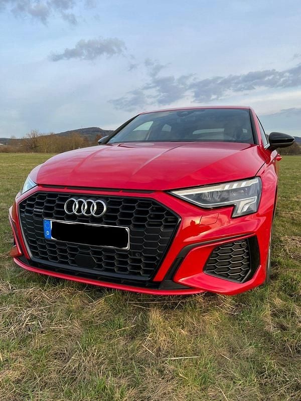 Gebraucht Audi A3 S-Line 200 PS (147 kW) 2022 Rot Limousine