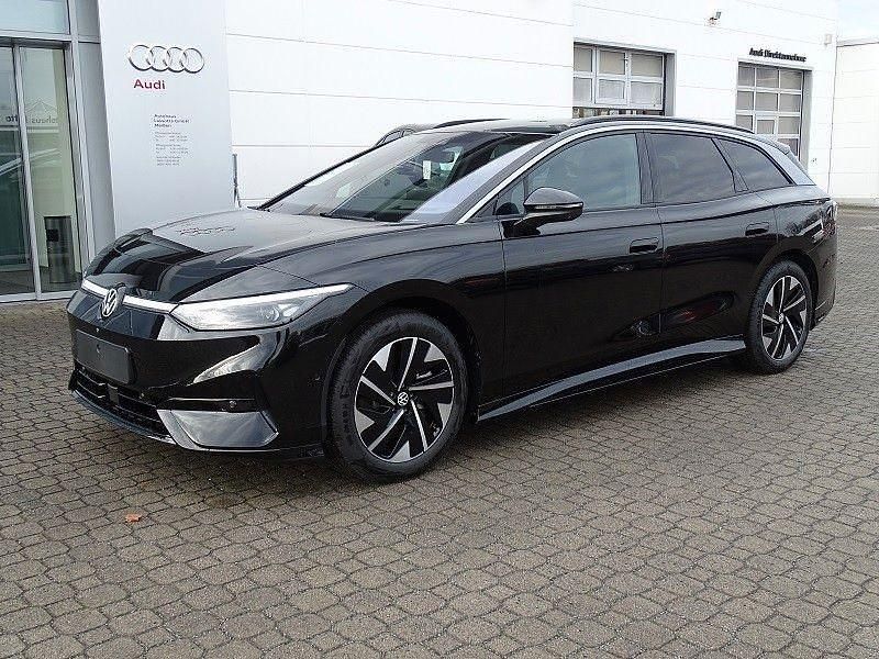 Neu VW ID.7 IQ Drive 210 kW (286 PS) 2026 Schwarz Kombi