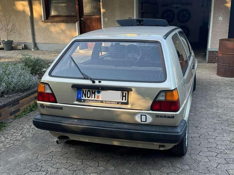 Gold Gebraucht 1983 VW Golf II Kleinwagen | 5.500 € - Bild 1/4