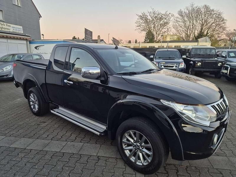Gebraucht Mitsubishi L200 Plus 181 PS (133 kW) 2016 Magicschwarz (p) Pickup
