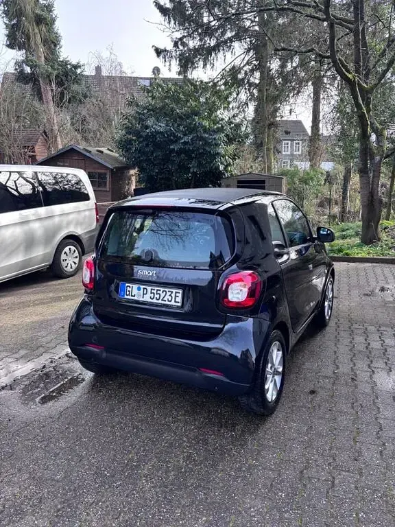 Gebraucht Smart ForTwo Electric Drive 60 kW (82 PS) 2018 Schwarz