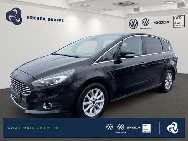 Schwarz Gebraucht 2018 Ford S-MAX Titanium Van / Kleinbus | 18.199 € (Fairer Preis) - Bild 1/4