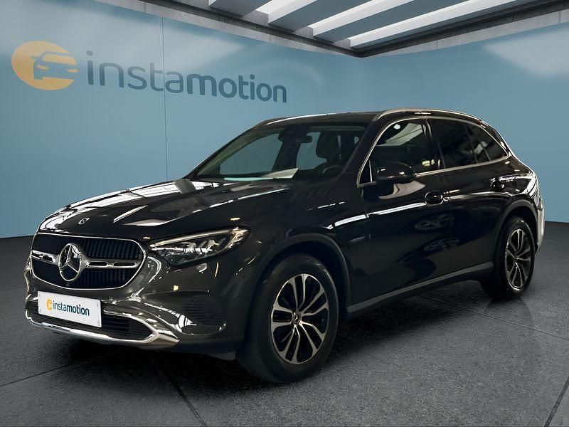 Grau Gebraucht 2024 Mercedes GLC220 SUV | 54.049 € (Superpreis) - Bild 1/4