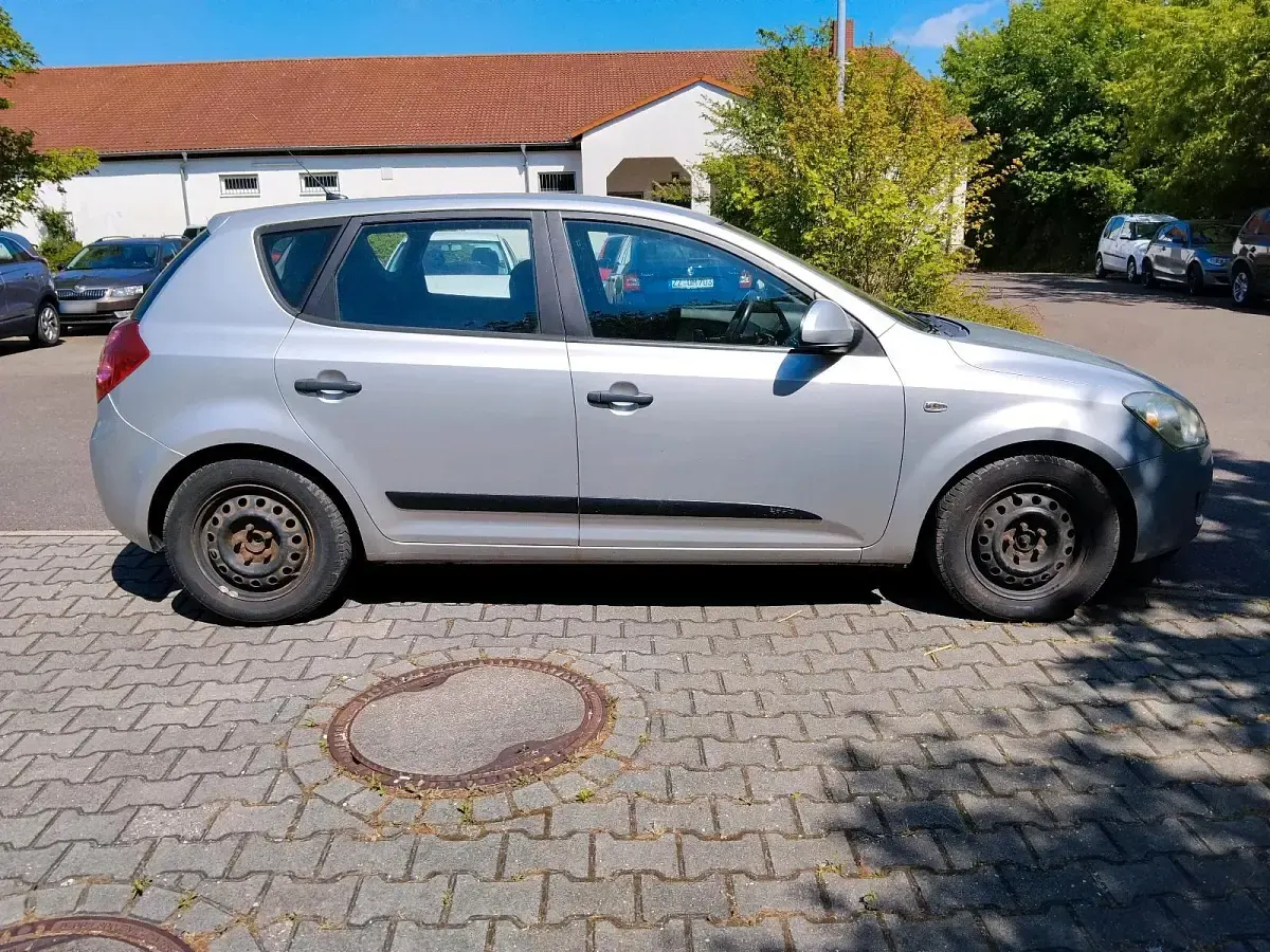 Gebraucht Kia Ceed 109 PS (80 kW) 2008 Kleinwagen