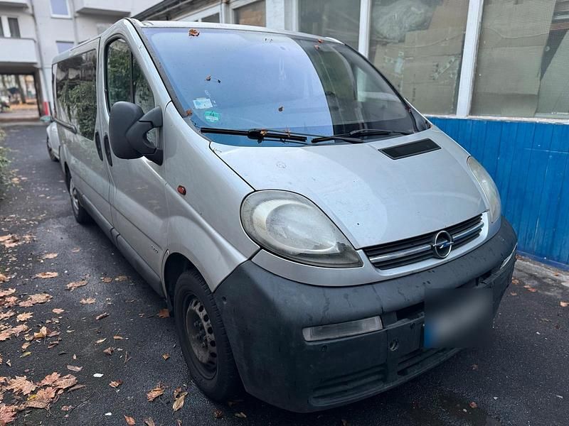 Grau Gebraucht 2004 Opel Vivaro Van | 3.999 € (Superpreis) - Bild 1/4