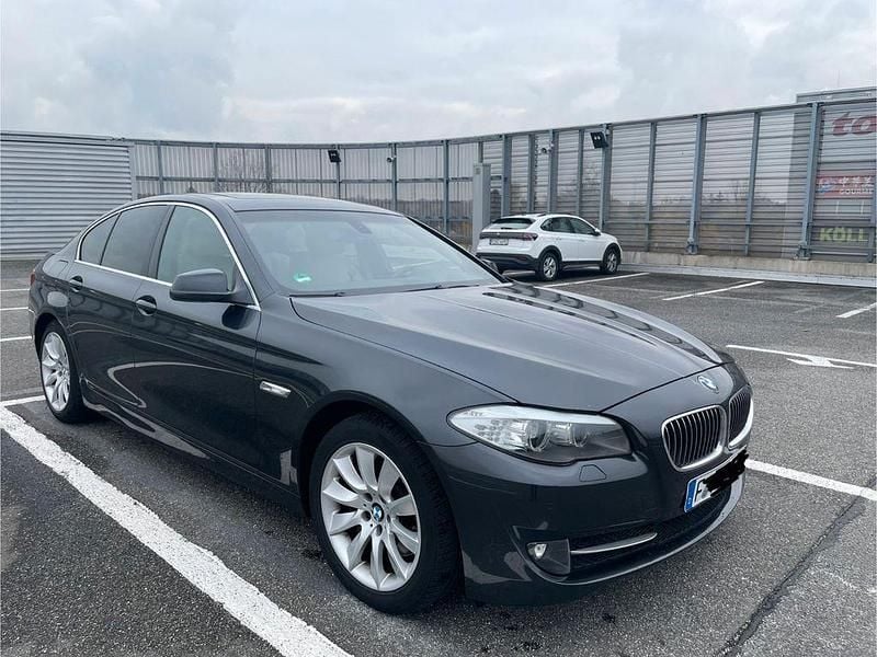Gebraucht BMW 528 Luxury Line 258 PS (189 kW) 2010 Schwarz Limousine
