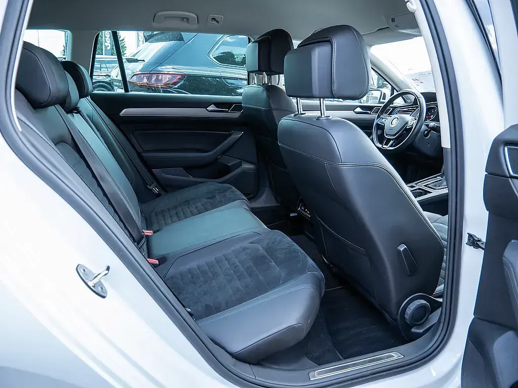 Gebraucht VW Passat Highline 150 PS (110 kW) 2019 Weiß Kombi