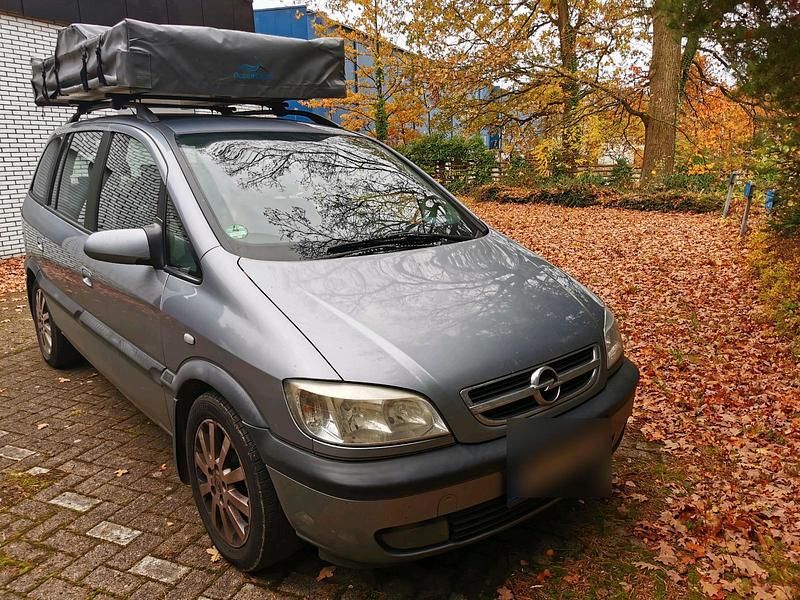 Grau Gebraucht 2003 Opel Zafira Van / Kleinbus | 2.080 € (Superpreis) - Bild 1/4