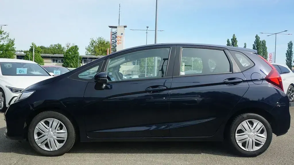 Gebraucht Honda Jazz Trend 102 PS (75 kW) 2019 Midnight blue beam metallic Kleinwagen