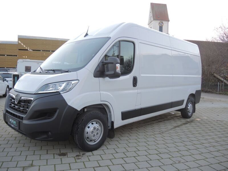 Eis weis Gebraucht 2022 Opel Movano Edition Van | 33.800 € (Teuer) - Bild 1/4