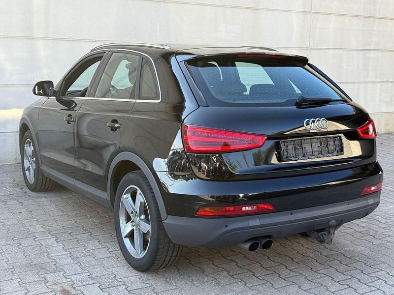 Gebraucht Audi Q3 Sport 177 PS (130 kW) 2011 Schwarz SUV