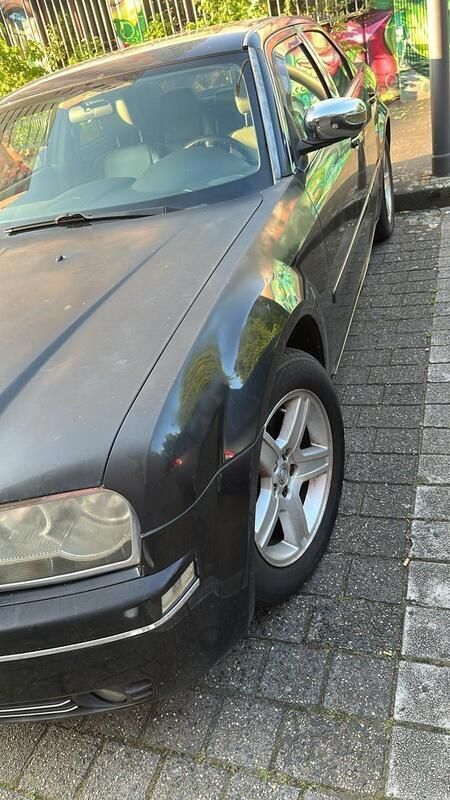 Schwarz Gebraucht 2006 Chrysler 300 Limousine | 4.000 € - Bild 1/4