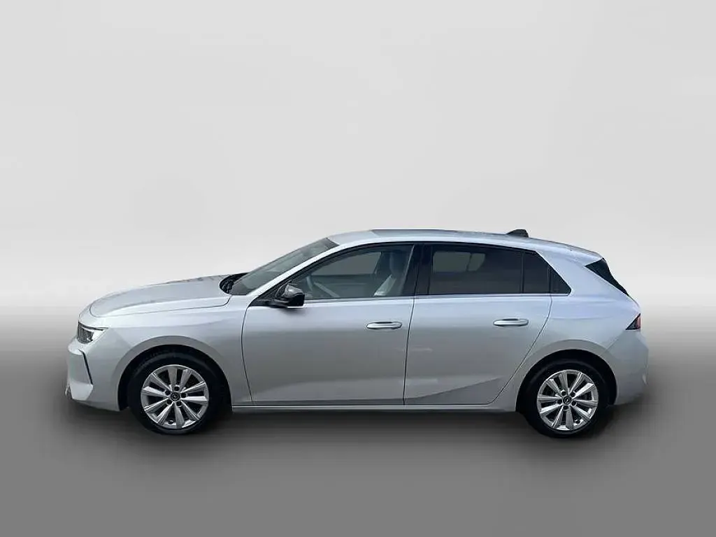 Usata Opel Astra Elegance 131 CV (96 kW) 2023 Argento Utilitaria