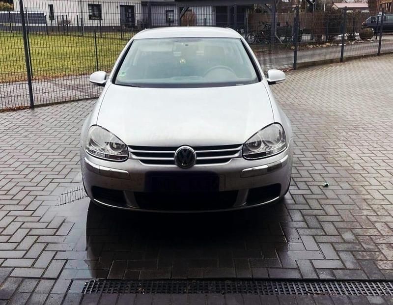 Gebraucht VW Golf V 116 PS (85 kW) 2006 Silber Kleinwagen