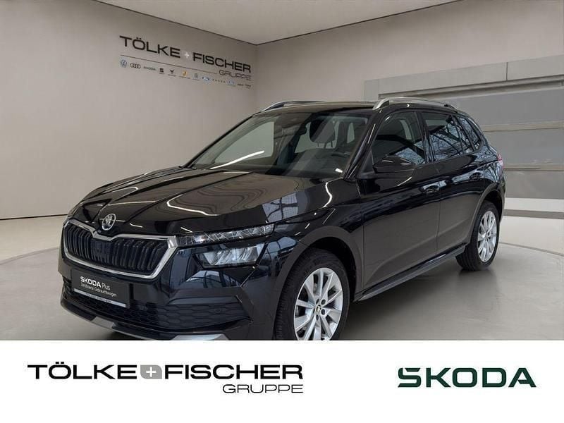 Schwarz magic perleffekt Gebraucht 2021 Skoda Kamiq Style SUV | 19.499 € (Fairer Preis) - Bild 1/4