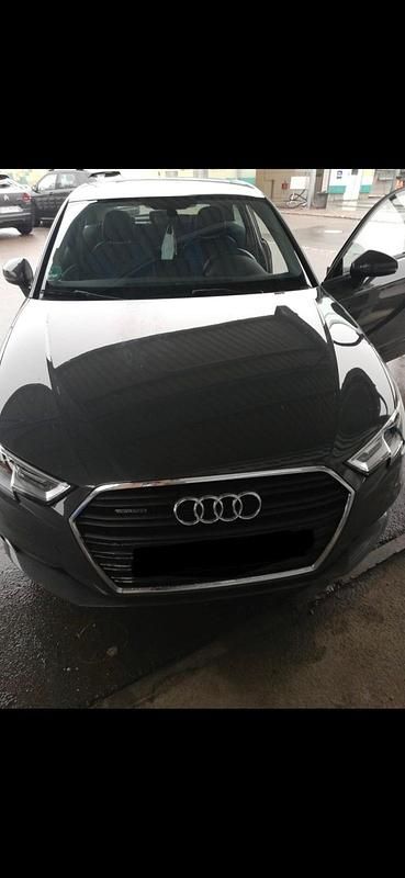 Gebraucht Audi A3 150 PS (110 kW) 2017 Grau Kleinwagen